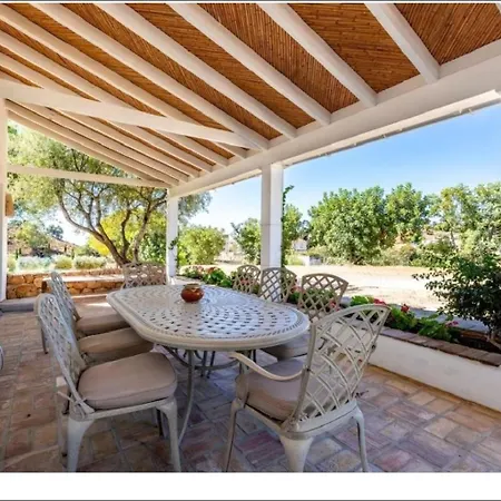 Active Seaside Escape By The Waves *