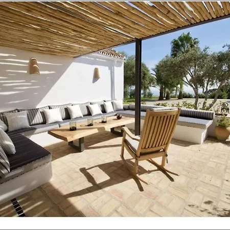 Active Seaside Escape By The Waves